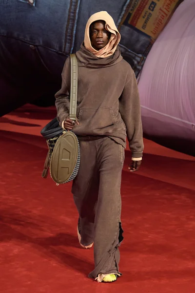 Look 39